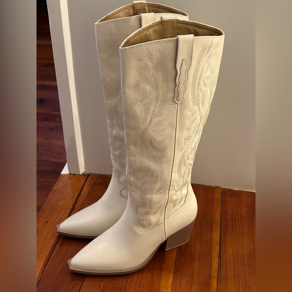 Crown Vintage Sila Western Tall Boot Ivory Women’s 8
